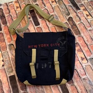 American Eagle NY Canvas Messenger Bag Navy
